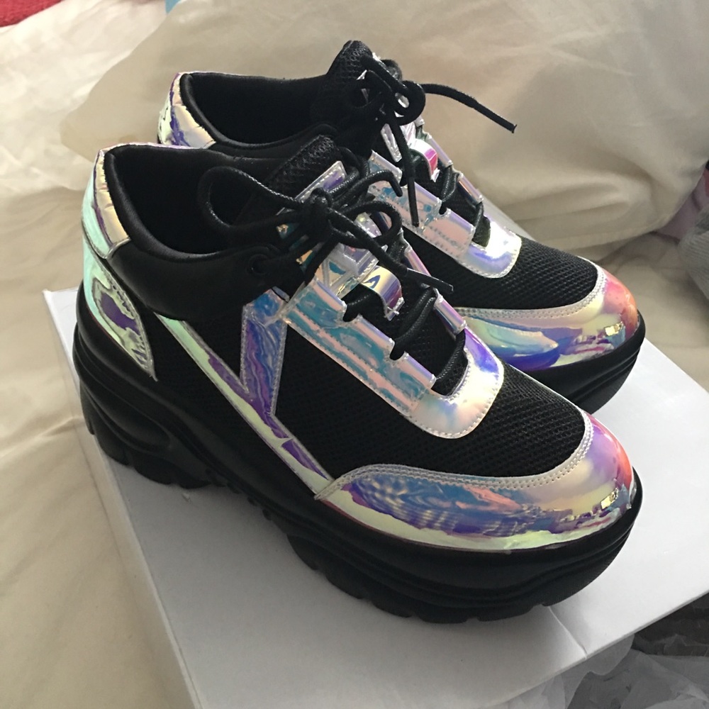 YRU Atlantis Matrixx platform sneakers